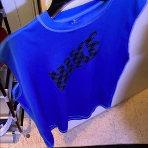 Nike work out dri fit shirt